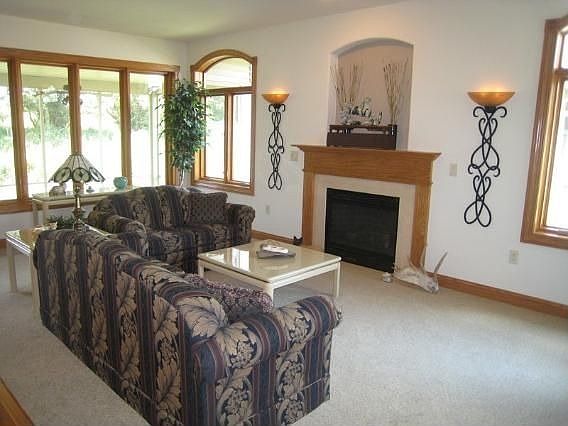 2nd image of 1478 Fairways Cir