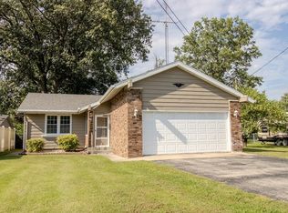 323 Airway Dr, Knox, IN 46534