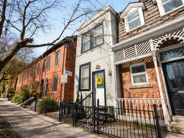 448 Gerrard St E, Toronto, ON M5A 2H2