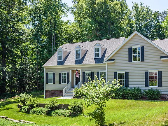2nd image of 5584 Rolling Woods Dr