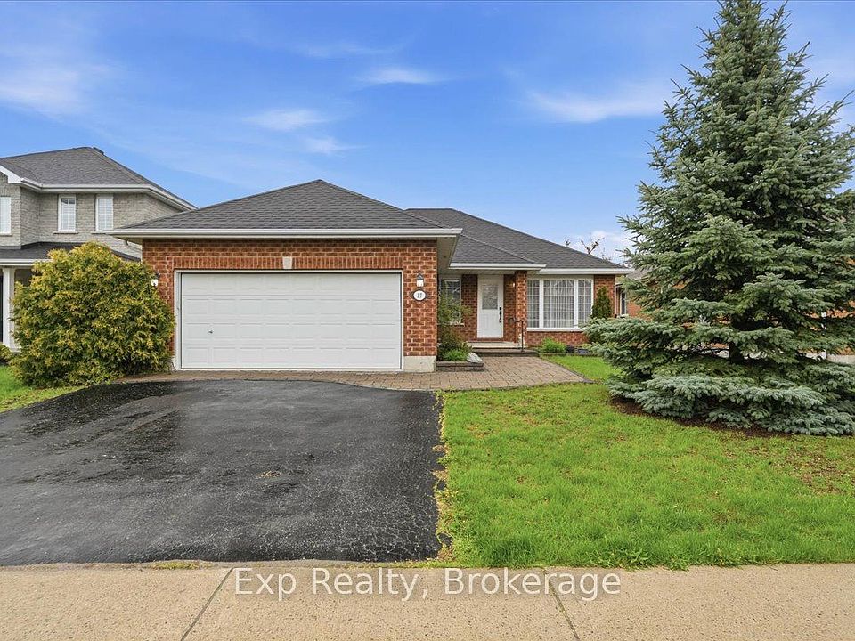 1st image of 17 Spruce Gdns