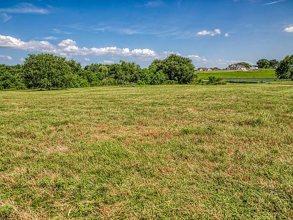 5th image of 1554 Bluebonnet Ridge Dr