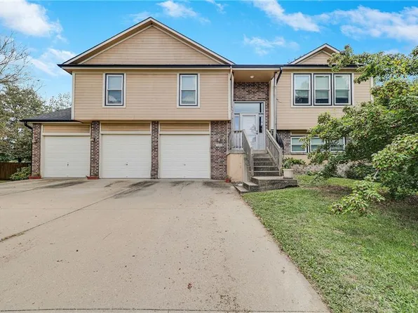 709 SW Harvest Cir, Grain Valley, MO 64029