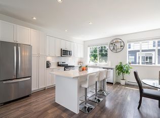 16678 25th Ave #13, Surrey, BC V3Z0Z2