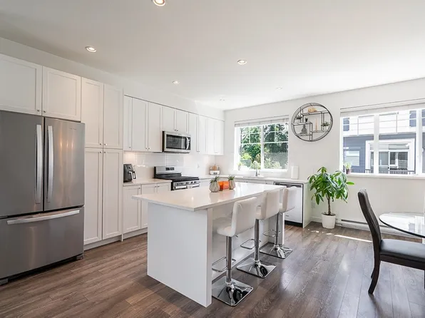 16678 25th Ave #13, Surrey, BC V3Z 0Z2