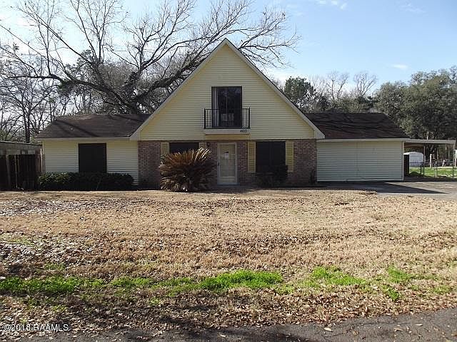 1st image of 400 Oak Dr