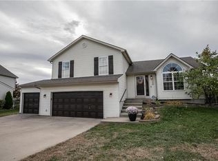10405 NW 86th Ct, Kansas City, MO 64153