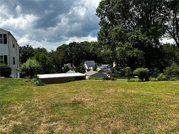 3rd image of 413 6th St