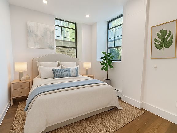 3rd image of 45 Tiemann Pl APT Ll100
