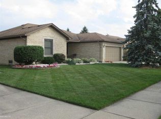 2602 Marlbank Dr, Sterling Heights, MI 48310