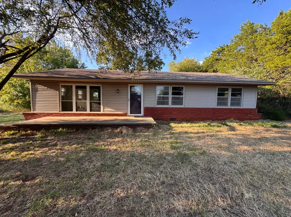 36604 W 45th St, Shawnee, OK 74804