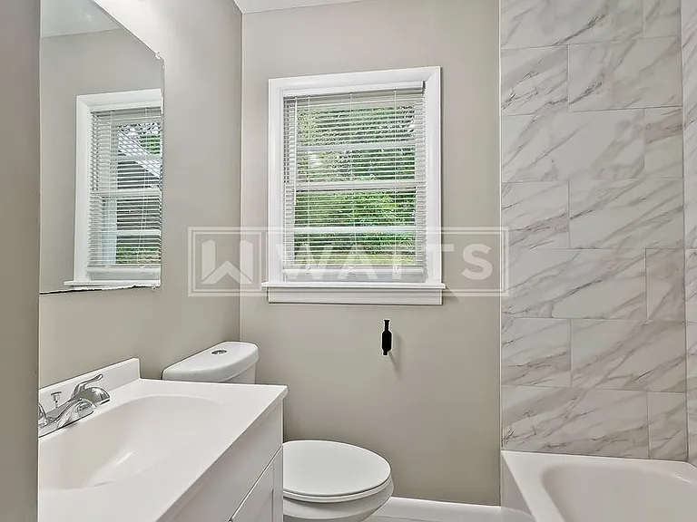 559 63rd St S — Photo 11
