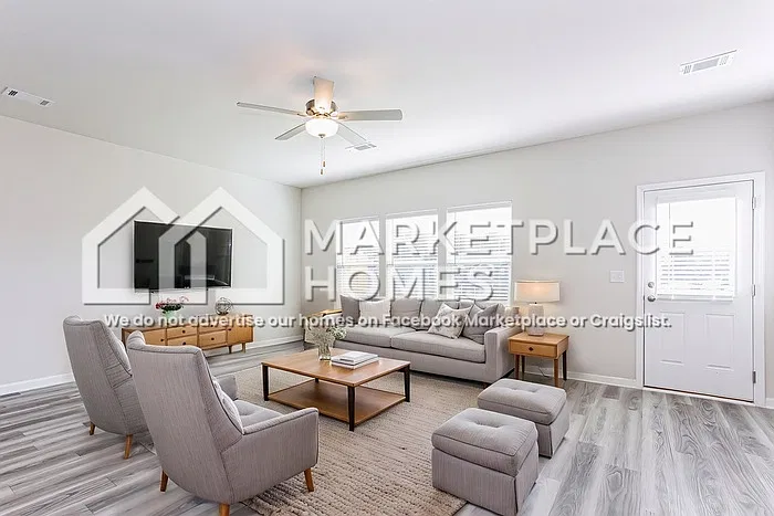 3 bed, 2.5 bath, 1740 sqft, $1,649 — Photo 2