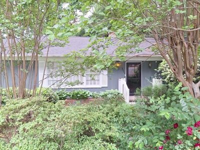 2005 Queens Court, Greensboro, NC, 27408