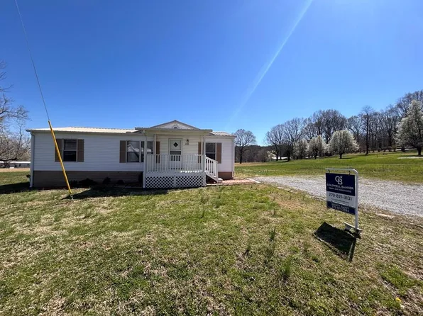 110 Plum St, Mortons Gap, KY 42440
