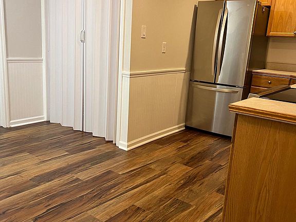 3rd image of 509 Berkeley Dr
