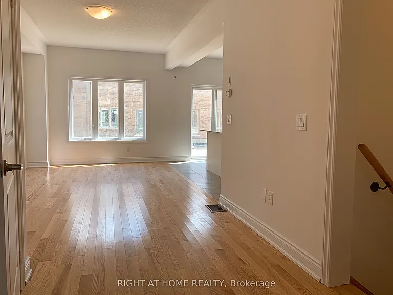 9 Mackenzie St — Photo 4
