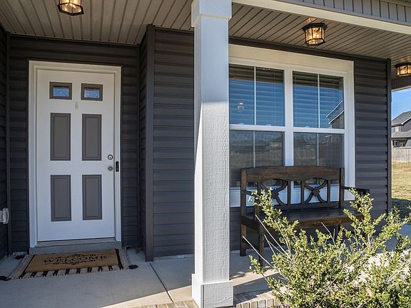 3rd image of 1192 Eagles Nest Ln