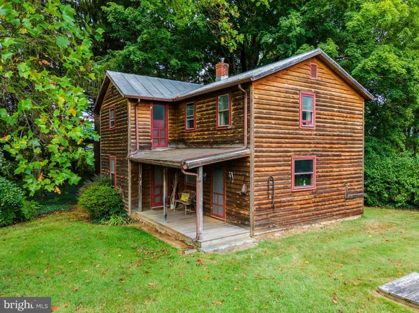 4270 Apple Harvest Dr, Glengary, WV 25421