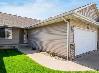 2404 49th Street Ct, Marion, IA 52302