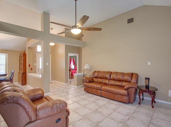 5th image of 8103 Pine Falls Dr