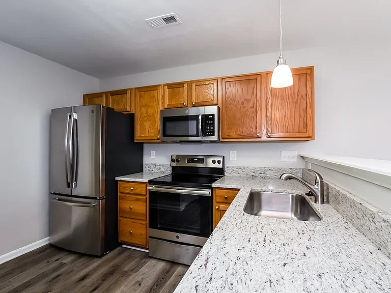 717 Aberdeen Glen Pl — Photo 9