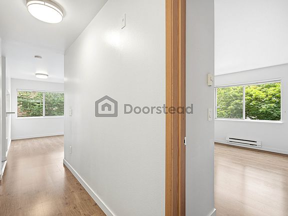3rd image of 601 Summit Ave E APT 203