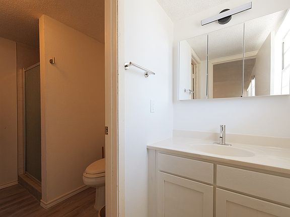 4th image of 172 Isabella Point Dr