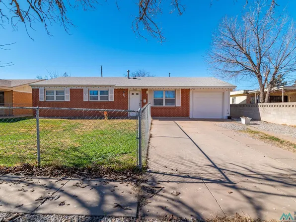 3008 Vassar Dr, Roswell, NM 88203