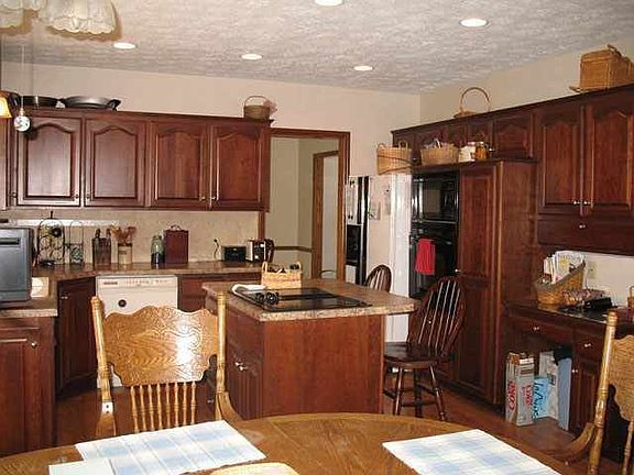 3rd image of 2229 S 117th Cir