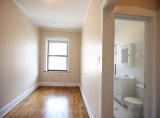 7667 N Sheridan Rd APT 3C, Chicago, IL 60626