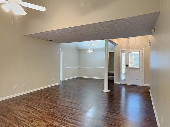 2nd image of 635 Beaver Run Trce