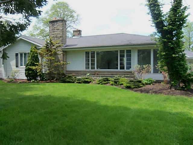 1st image of 4042 N Barclay Dr
