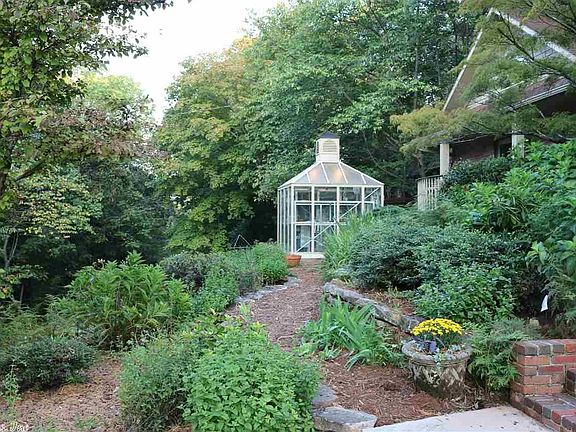4th image of 5525 Scenic Dr