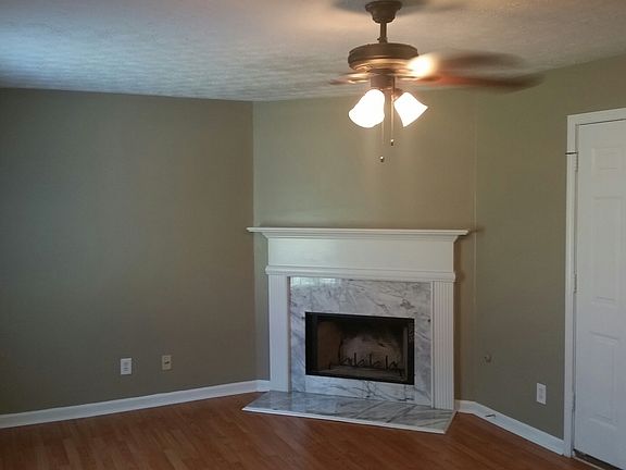 3rd image of 785 Kilkenny Cir