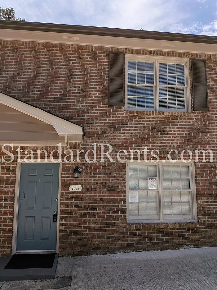 2 bed, 1.5 bath, $1,350 — Photo 1