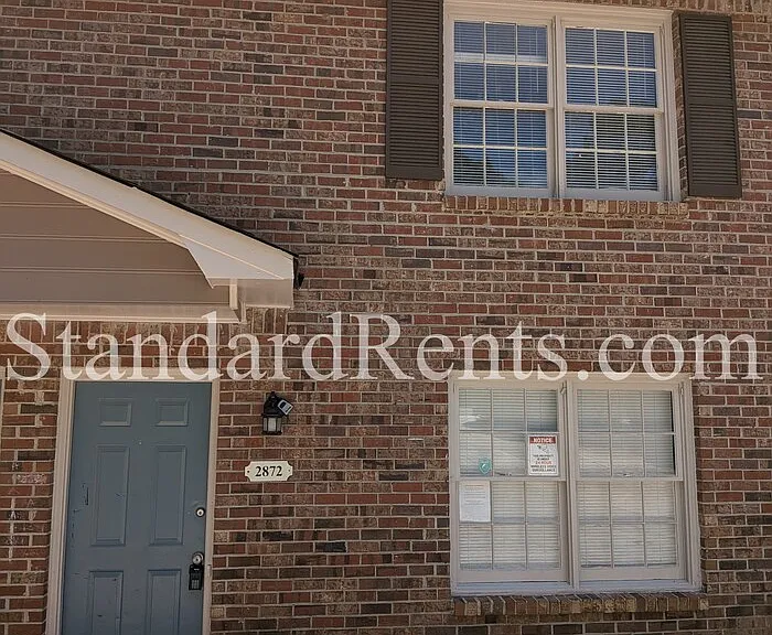 2872 Spruce Cir — Photo 1