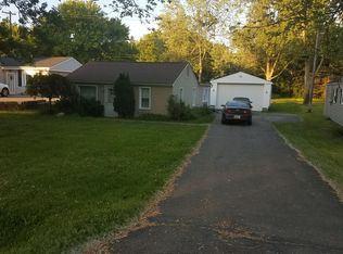 2166 Allerton Rd, Auburn Hills, MI 48326