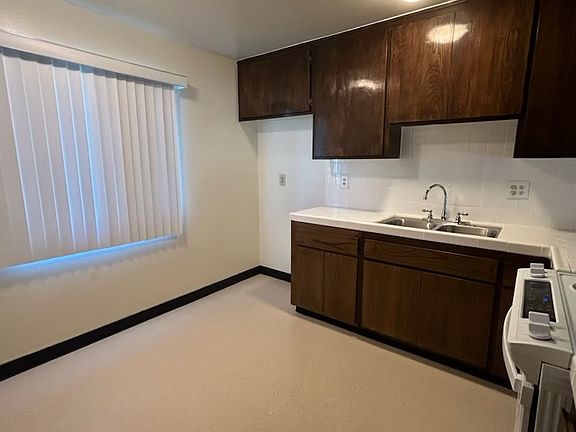 5th image of 11447 Broadway APT 14