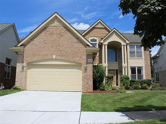 4th image of 4822 Walnut Creek Dr