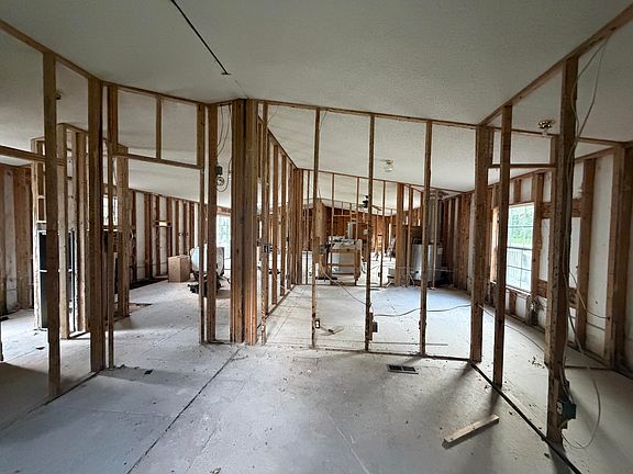 4th image of 1777 Julia Simpkins Rd