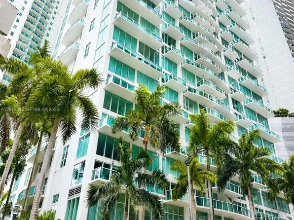 41 SE 5th St APT 2011, Miami, FL 33131