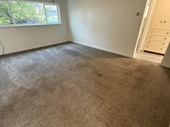 704 14th St S APT 1, Great Falls, MT 59405