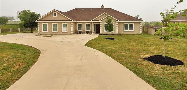1st image of 104 Valle Verde Dr