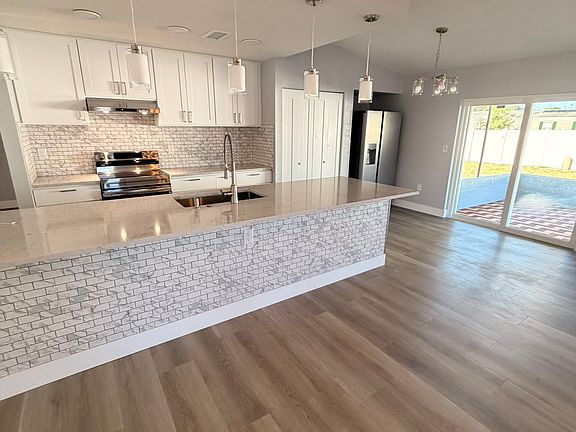 5th image of 6203 105th Ave