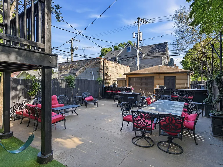 4159 W Fullerton Ave #2 — Photo 23