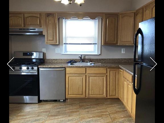 5th image of 79 Briggs Ave