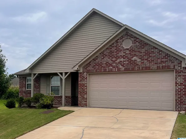 928 Alise Cir, Fultondale, AL 35068