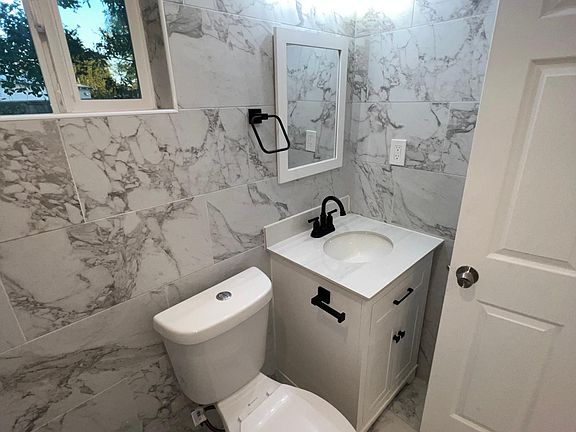 5th image of 10430 E Zamora Ave