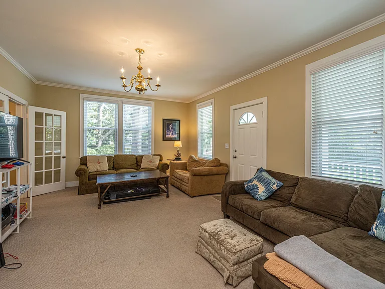 685 Folly Rd — Photo 10